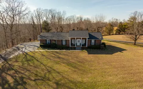 3146 Sulphur Creek Road Rd, Burkesville, KY 42717