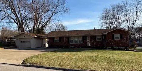 266 Bonnycastle Dr, Frankfort, KY 40601