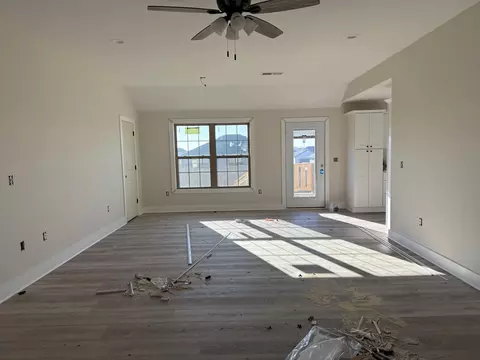 255 Brook Cv, Berea, KY 40403 photo 3