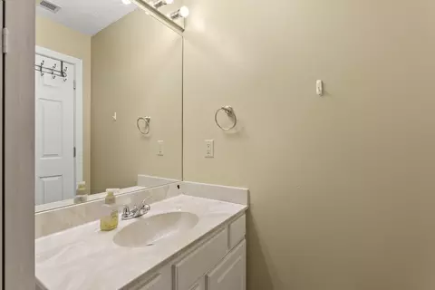 Bath - 138 Rodeo Dr, Georgetown, KY 40324 photo 6 of 6