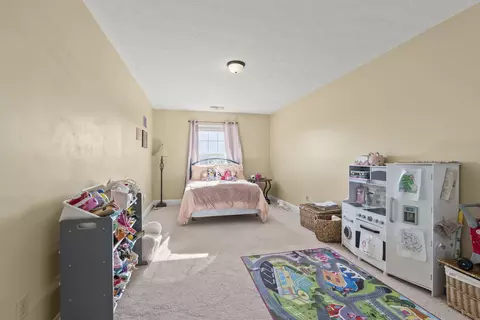 Bedroom - 138 Rodeo Dr, Georgetown, KY 40324 photo 4 of 4