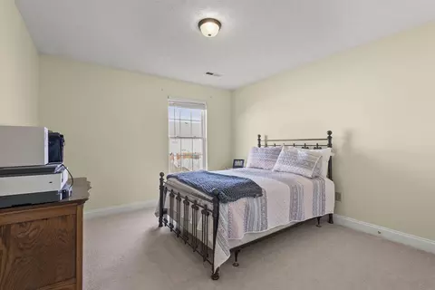 Bedroom - 138 Rodeo Dr, Georgetown, KY 40324 photo 2 of 4