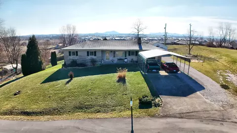 102 Maple Dr, Berea, KY 40403 photo 3