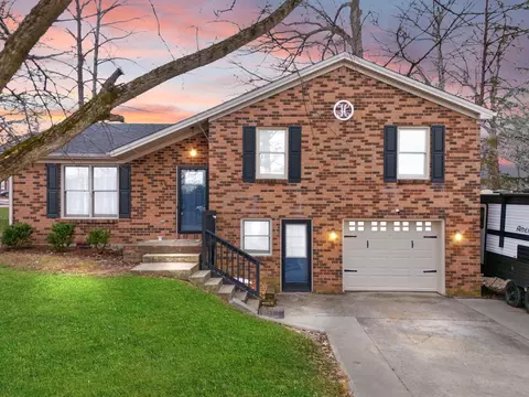 69 College Ct, Stanton, KY 40380