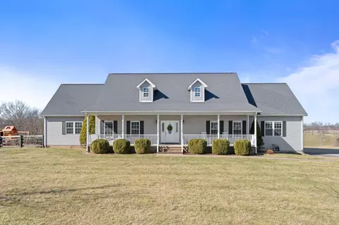 291 Sundown Ln, Winchester, KY 40391