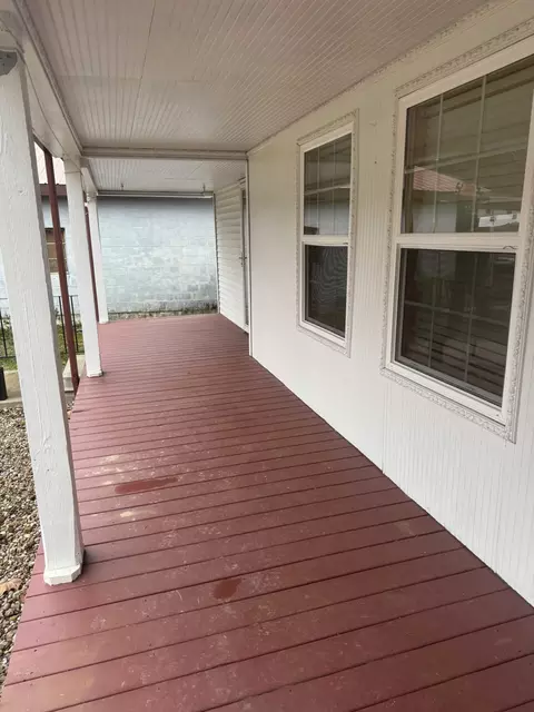 Exterior - 2262 Blacklog Rd, Inez, KY 41224 photo 2 of 5