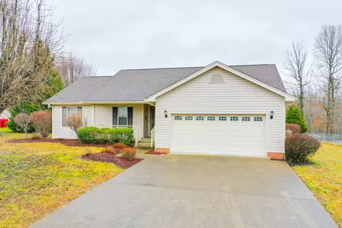 Exterior - 100 Brandon Dr, Corbin, KY 40701 photo 6 of 31
