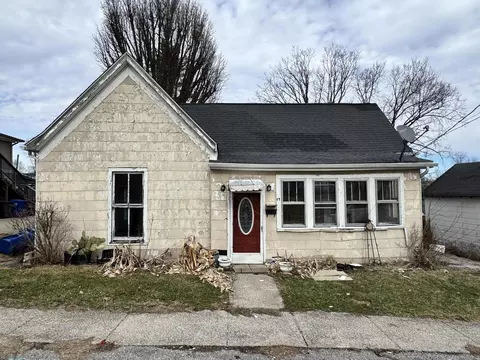 17 Beckner St, Winchester, KY 40391