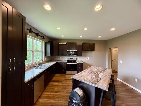 Kitchen - 70 Knox St, Corbin, KY 40701 photo 2 of 3