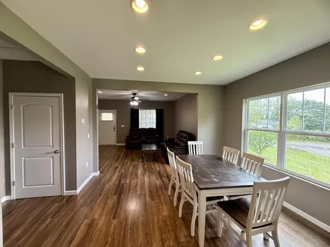 Dining - 70 Knox St, Corbin, KY 40701 photo 1 of 3