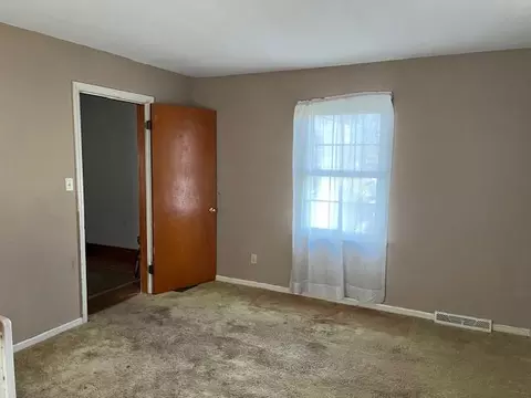 306 E 4th St, Perryville, KY 40468 photo 6