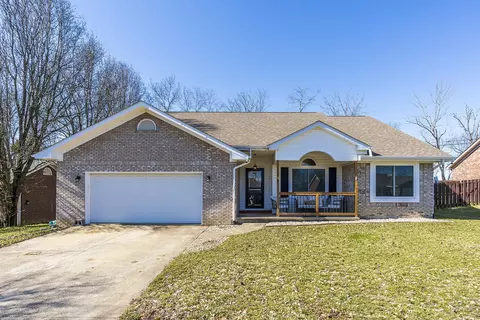 1020 Jd Cir, Berea, KY 40403