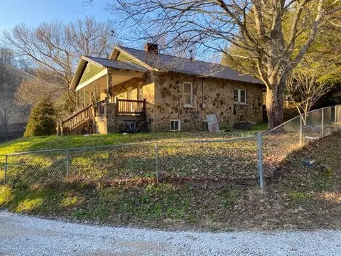 101 Doe Gap Branch Rd, Flat Lick, KY 40935 photo 3
