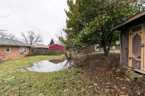 Exterior - 1350 Hudson Dr, Georgetown, KY 40324 photo 4 of 4