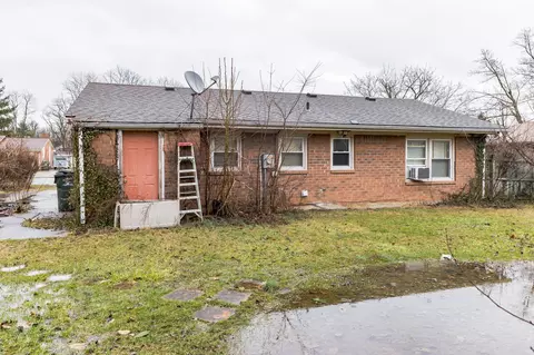 Exterior - 1350 Hudson Dr, Georgetown, KY 40324 photo 3 of 4