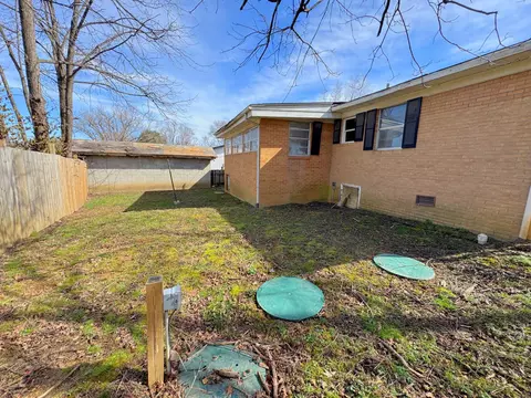 Exterior - 139 Perkins St, Woodbine, KY 40771 photo 10 of 10