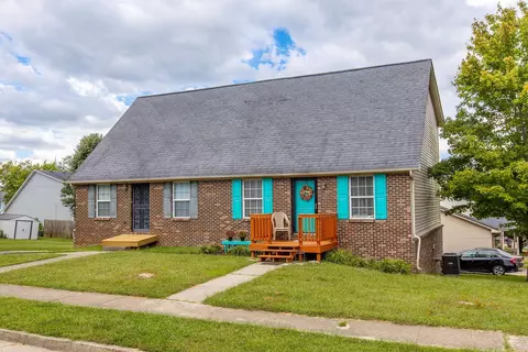 207 Maple Leaf Ln, Nicholasville, KY 40356