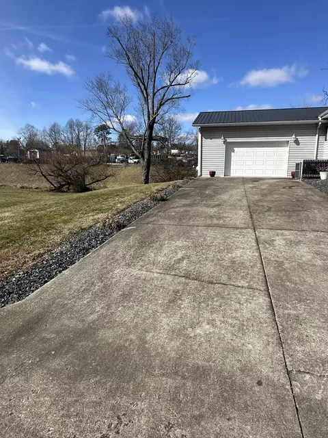 914 Carter St, Corbin, KY 40701 photo 6