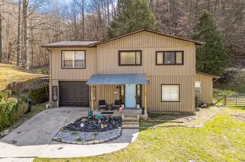 866 Cotton Bend Rd, Manchester, KY 40962