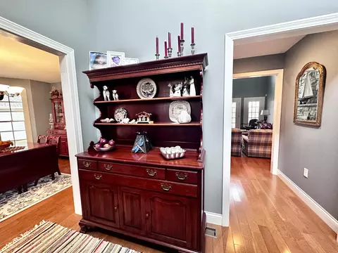 Entry Way - 560 Beverly Rd, Corbin, KY 40701 photo 4 of 9