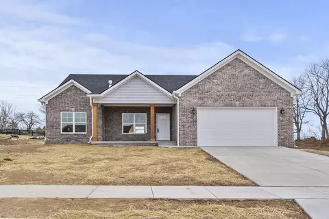 204 Max Cavnes Rd, Danville, KY 40422