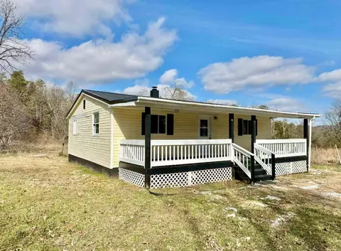 360 Helton Acres Rd, Burnside, KY 42519