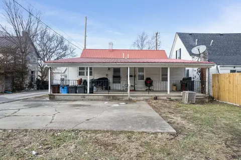 414 E 2nd St, Augusta, KY 41002 photo 4