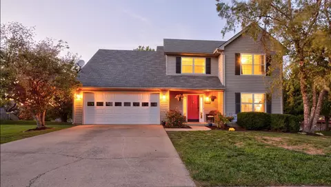 526 Martin Dr, Versailles, KY 40383