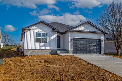 141 Grace Ct, Harrodsburg, KY 40330
