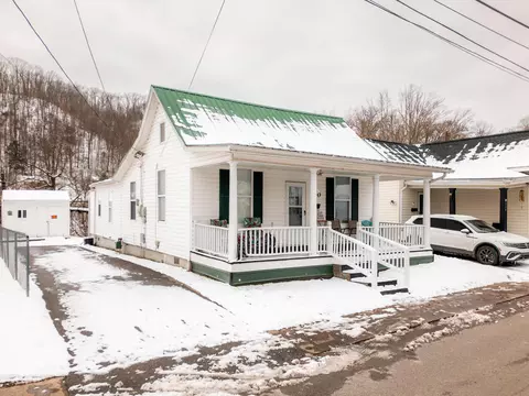530 Main St, Paintsville, KY 41240