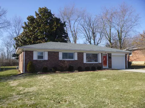 180 Pinehurst Dr, Frankfort, KY 40601