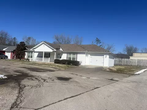 614 Hill Ct, Morehead, KY 40351