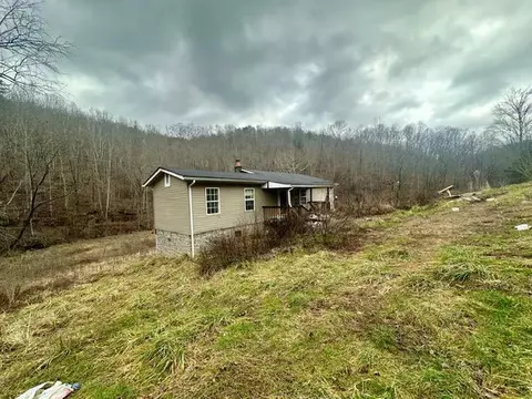 3085 Highway 3446, Mckee, KY 40447
