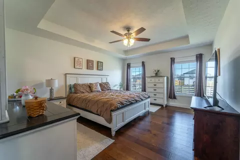 Bedroom - 652 Boulder Ct, Berea, KY 40403 photo 1 of 8