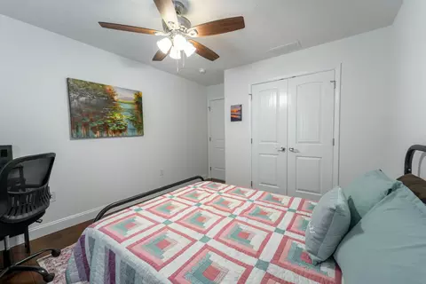 Bedroom - 652 Boulder Ct, Berea, KY 40403 photo 6 of 8