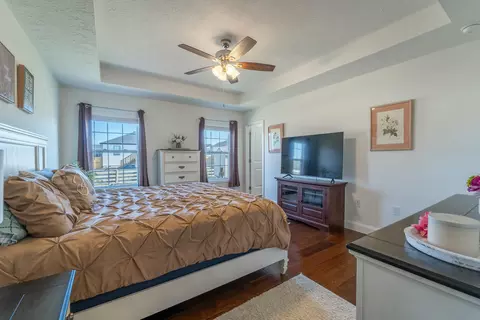 Bedroom - 652 Boulder Ct, Berea, KY 40403 photo 2 of 8