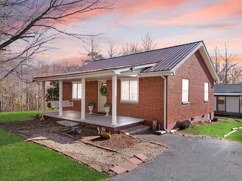 417 Jackson County High School Rd, Mckee, KY 40447