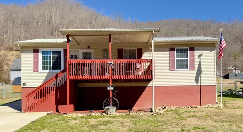 70 Station Ln, Harlan, KY 40831