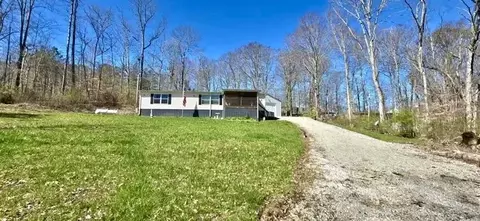 353 Jasper Springs Dr, Burnside, KY 42519