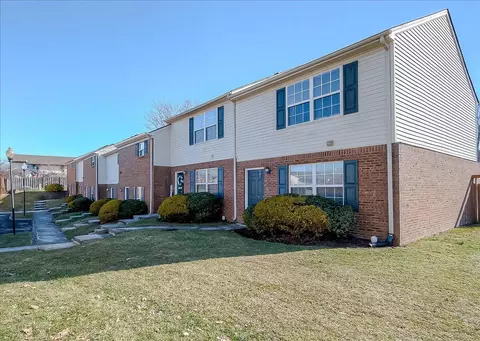 1325 Trent Blvd, Lexington, KY 40517