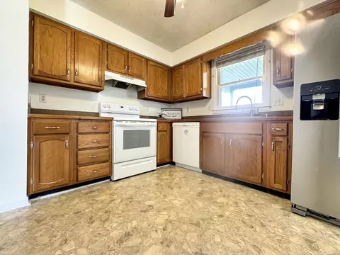 210 Buckner St, Perryville, KY 40468 photo 16