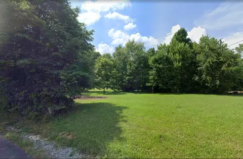 102 Old Jamestown Rd, Russell Springs, KY 42642