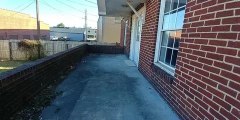 Exterior - 409 Florence Ave, Corbin, KY 40701 photo 1 of 6