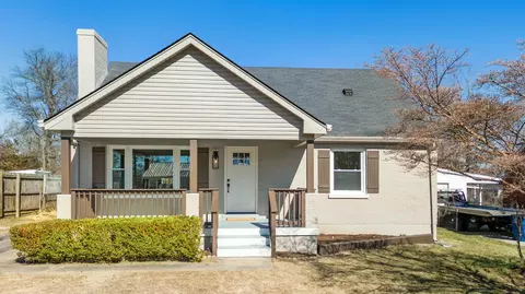 573 Hi Crest Dr, Lexington, KY 40505