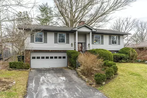 3368 Sutherland Dr, Lexington, KY 40517