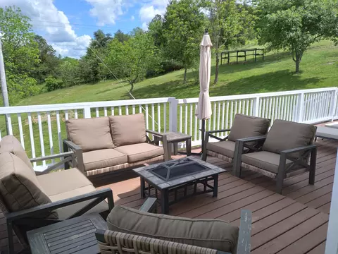 Exterior - 1037 High Rock Rd, Stanton, KY 40380 photo 15 of 25