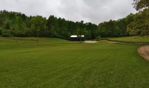 Exterior - 1037 High Rock Rd, Stanton, KY 40380 photo 9 of 25