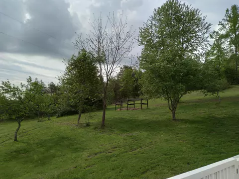 Exterior - 1037 High Rock Rd, Stanton, KY 40380 photo 3 of 25