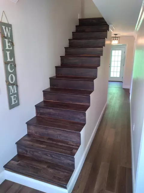Entry Way - 1037 High Rock Rd, Stanton, KY 40380 photo 4 of 8