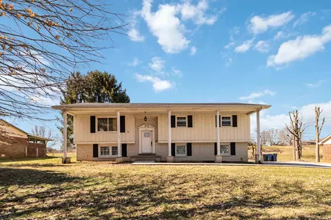 301 Waverly Ln, Somerset, KY 42501